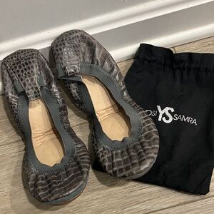 Yosi Samra Textured Gray Foldable Ballet Flats, size 9